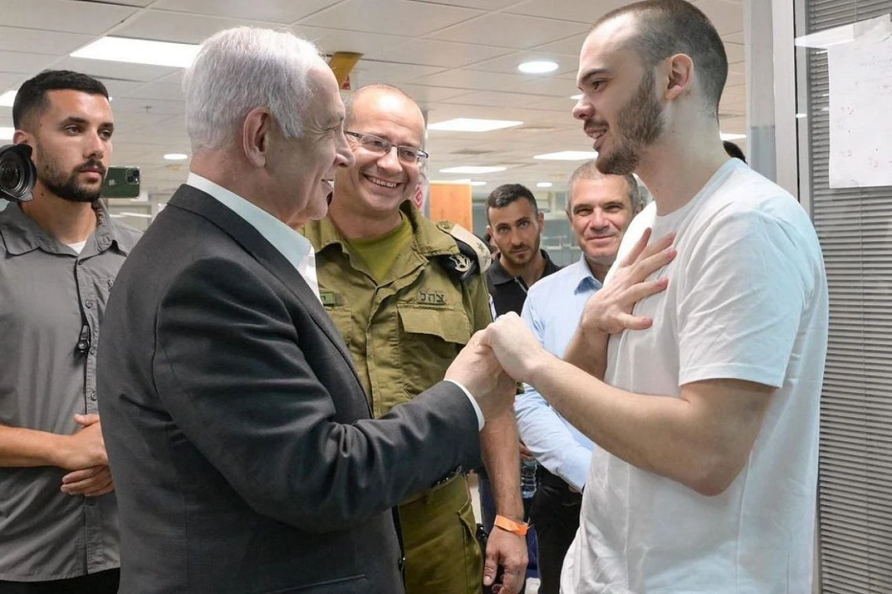 Netanyahu'nun şovuna tepkiler çığ gibi: Ondan nefret ediyorum, sefil adam - 2. Resim
