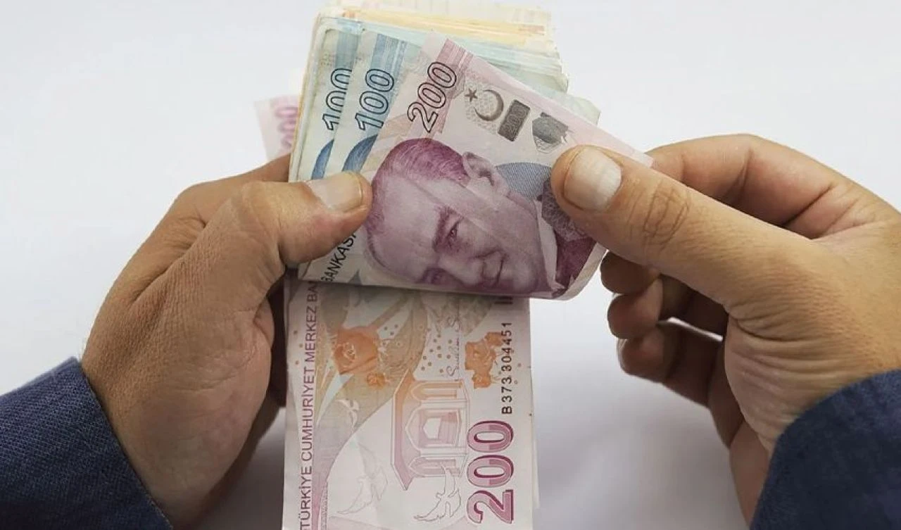 Emekli maaşlarında 4 farklı tablo! Zamlı promosyon ödemesi almanın yolu belli oldu - 2. Resim