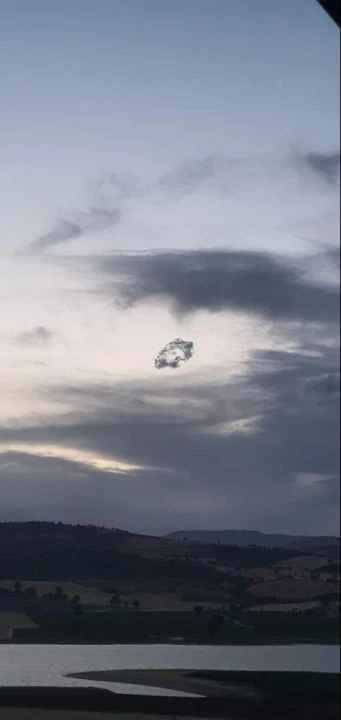 Kahramanmaraş semalarında çocuk yüzlü bulut hayrete düşürdü - 3. Resim