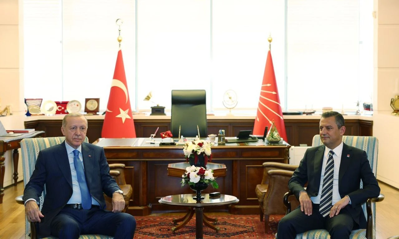 Cumhurbaşkanı Erdoğan'dan CHP'ye iadeiziyaret! 18 yıl sonra bir ilk... - 4. Resim