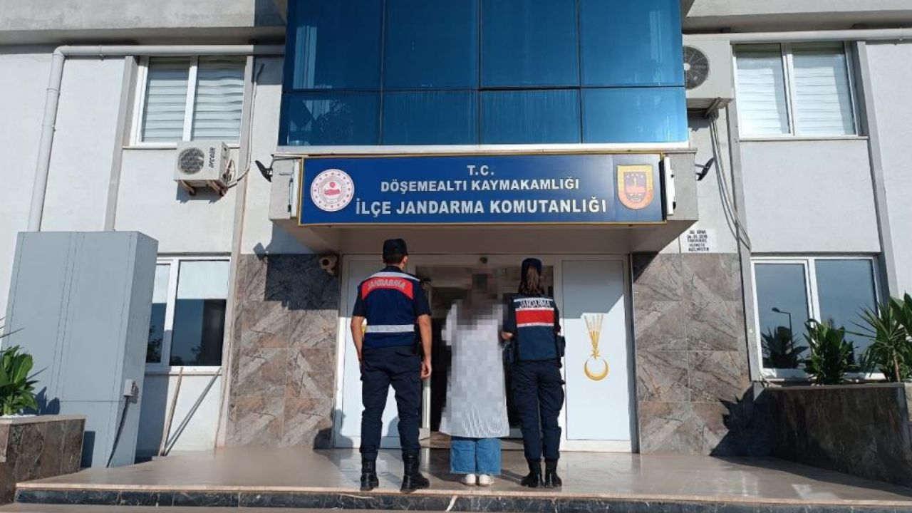 FETÖ üyesi kadın JASAT timlerince kıskıvrak yakalandı