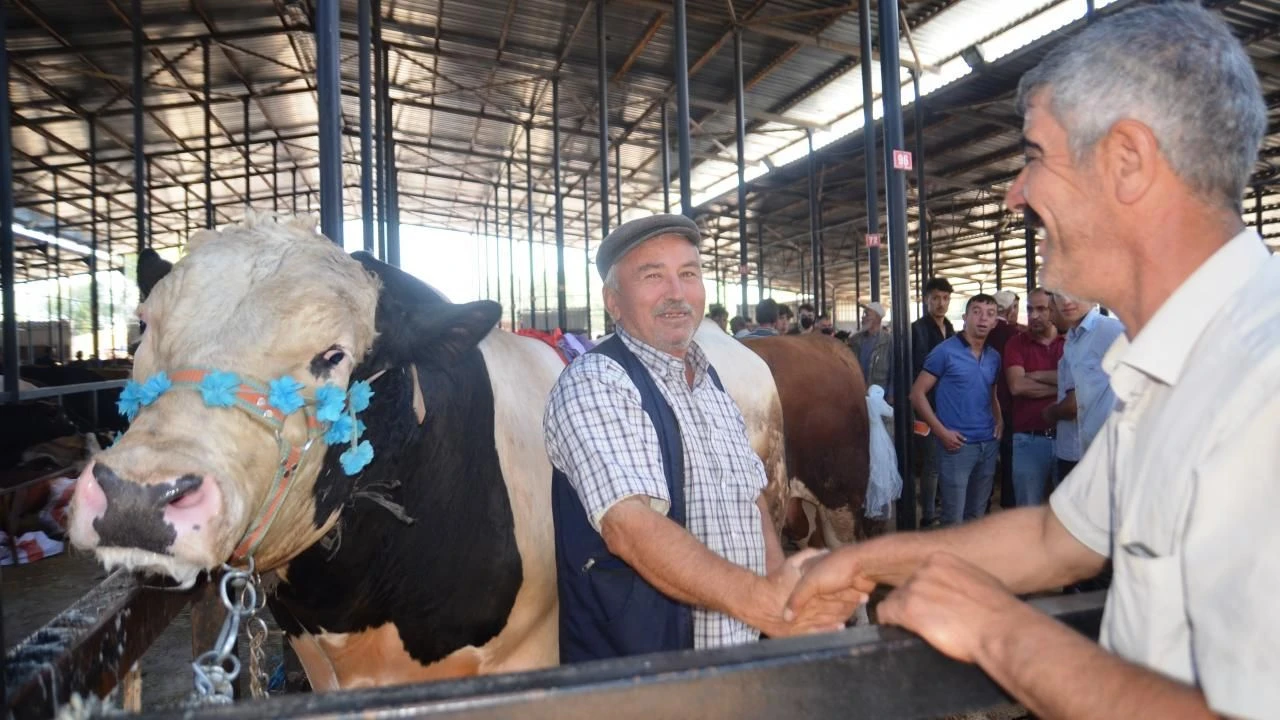 Kasaplar da cep yakıyor! sadece bıçak parası 5 bin TL - 1. Resim