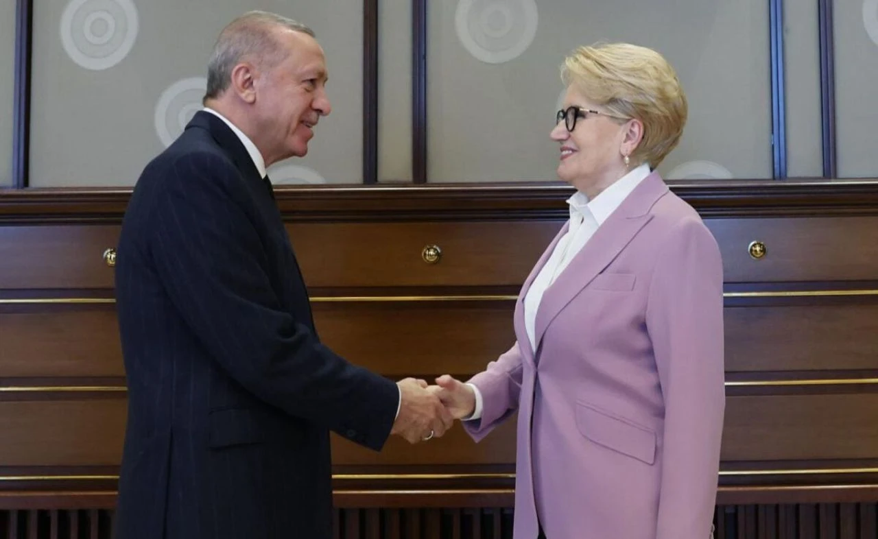 Müsavat Dervişoğlu, Meral Akşener'in paylaşımı sonrası konuştu - 1. Resim