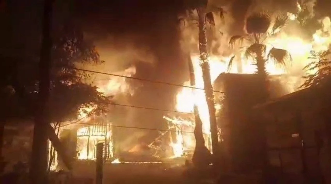 Olimpos'ta büyük yangın! Kadir'in Ağaç Evleri küle döndü