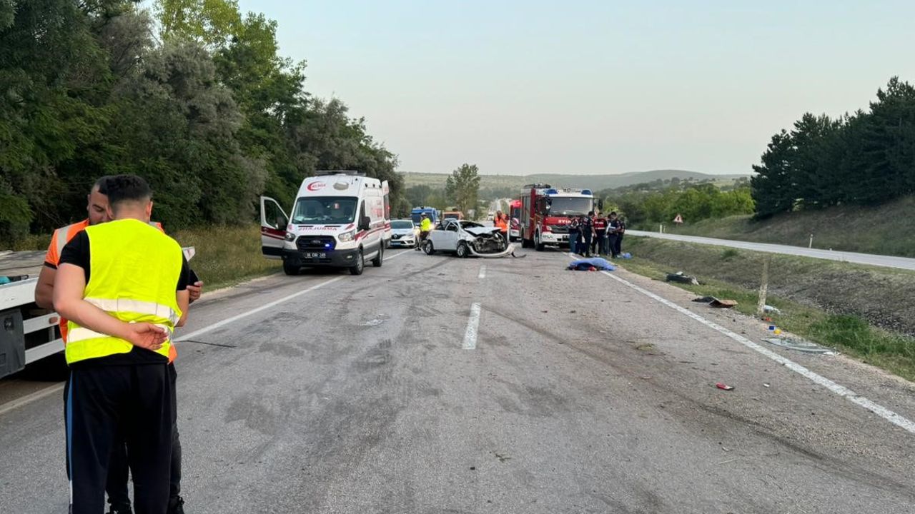 Ankara&#039;da korkunç kaza! Anne - kız hayatını kaybetti