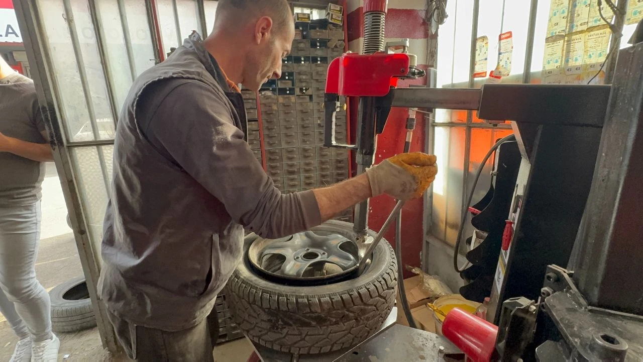 Bayram tatilinde aracıyla uzun yola çıkacaklar dikkat! Uzmanından çok önemli uyarılar - 2. Resim