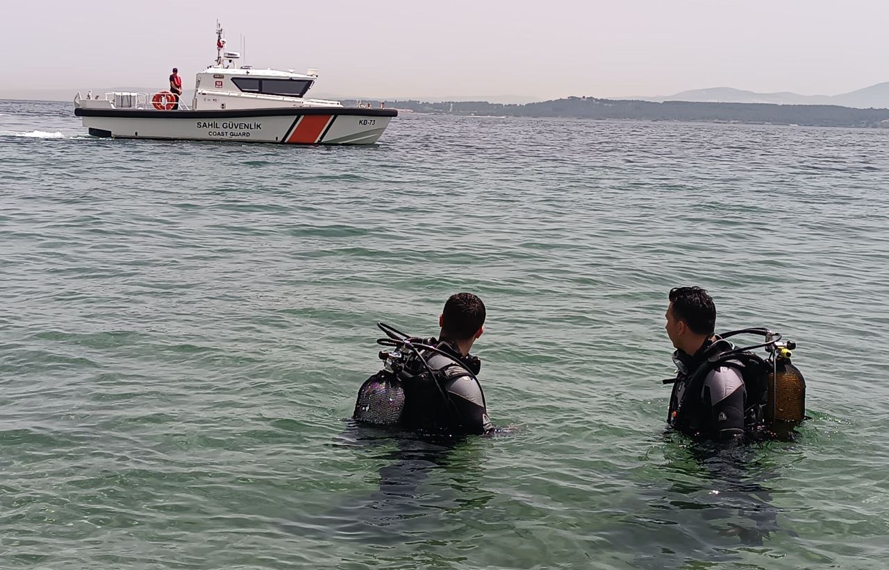 Boğaz'da mayın alarmı! Vatandaşlar yüzerken fark etti - 2. Resim