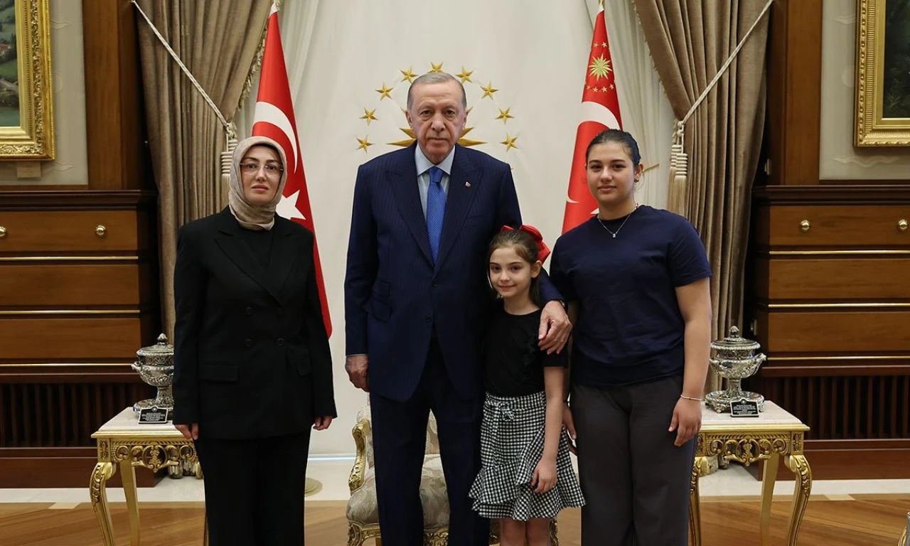 Devlet Bahçeli'den Cumhurbaşkanı Erdoğan'a tam destek: Sonuna kadar yanındayız - 1. Resim