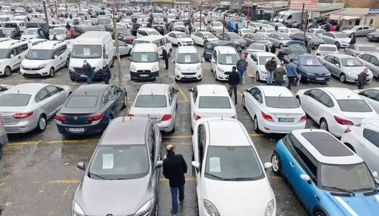 Galericiler isyan ediyor! Satışlar durdu: 300 bin TL olan araçlar 200 bin TL’ye düştü - 1. Resim