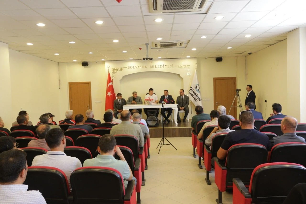 İşçilere çifte bayram! Kurban Bayramı öncesi imzalar atıldı - 1. Resim