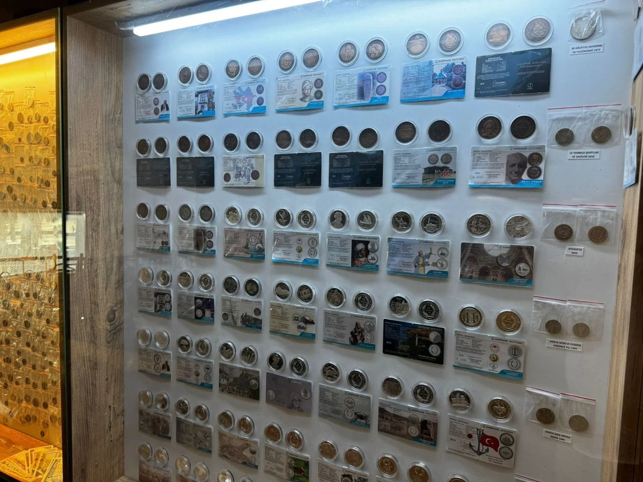 Osmanlı'dan günümüze ulaşan tüm paralar Aydın'daki bu kafede bulunuyor! - 1. Resim