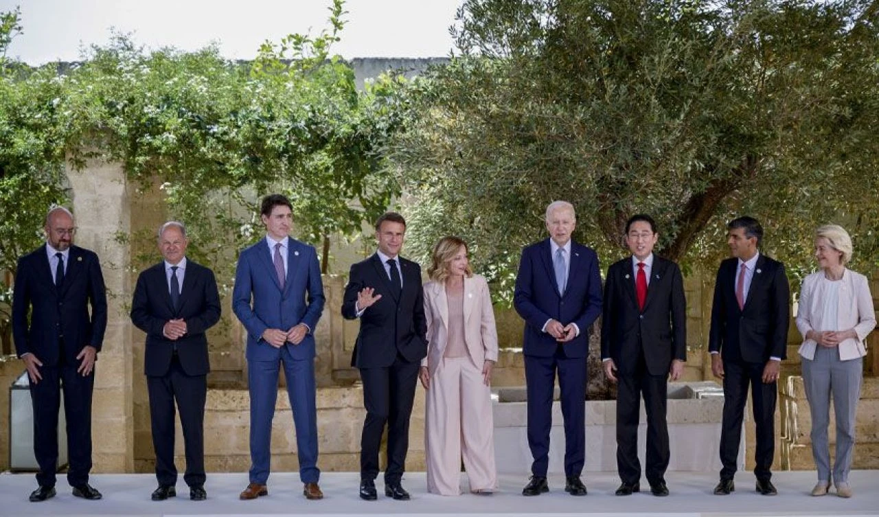 Dünya liderleri bir arada! Cumhurbaşkanı Erdoğan'ın özel davetli olduğu G7 Zirvesi başladı - 1. Resim