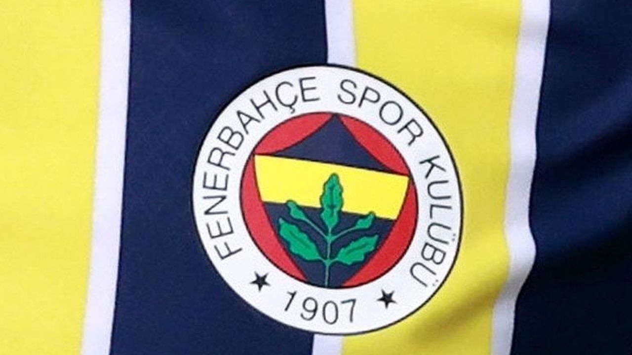 Fenerbahçe&#039;de iç transfer! 3 yıllık anlaşma sağlandı 