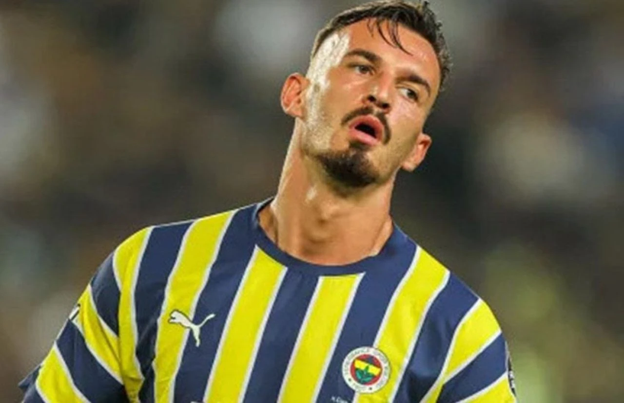 Okan Buruk, Fenerbahçe'nin eski golcüsünü istiyor - 1. Resim