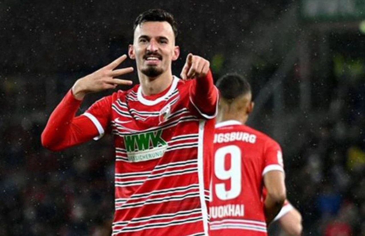 Okan Buruk, Fenerbahçe'nin eski golcüsünü istiyor - 2. Resim