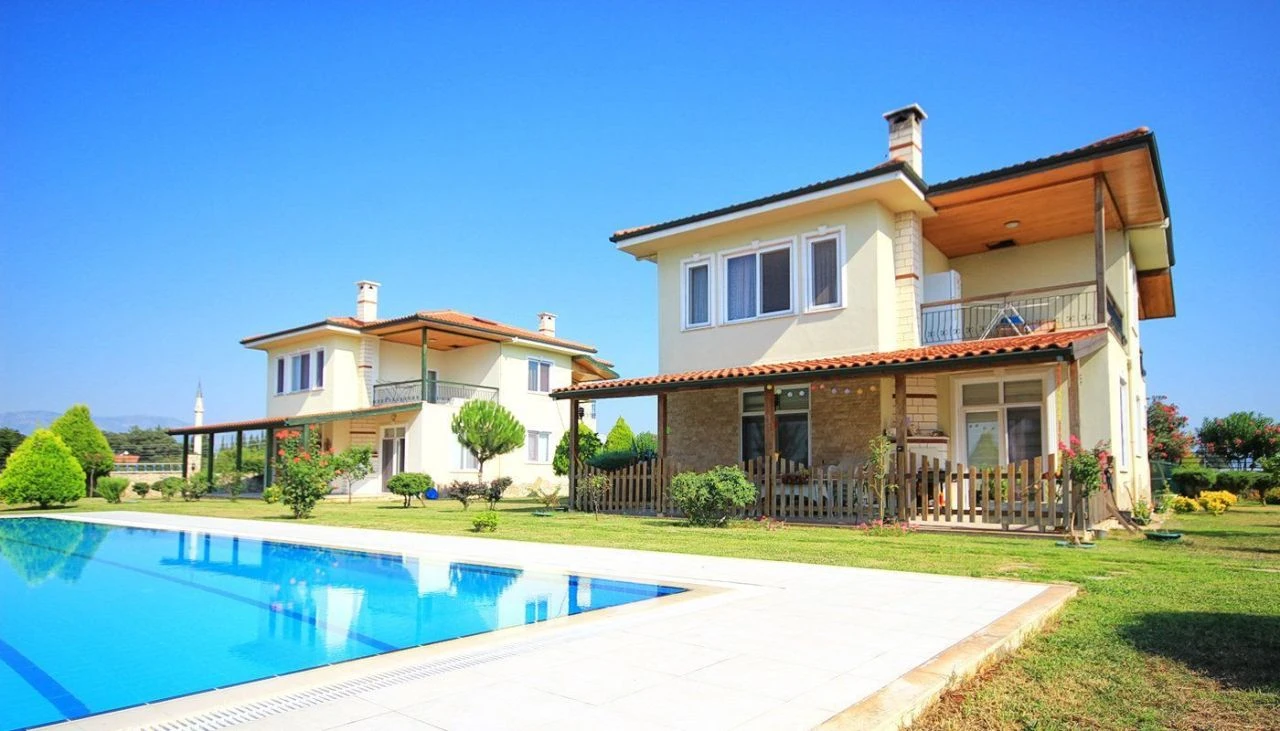 Yaz aylarının en karlı yatırımı: Gayrimenkulde! Pahalılık yazlık evleri etkilemedi - 1. Resim