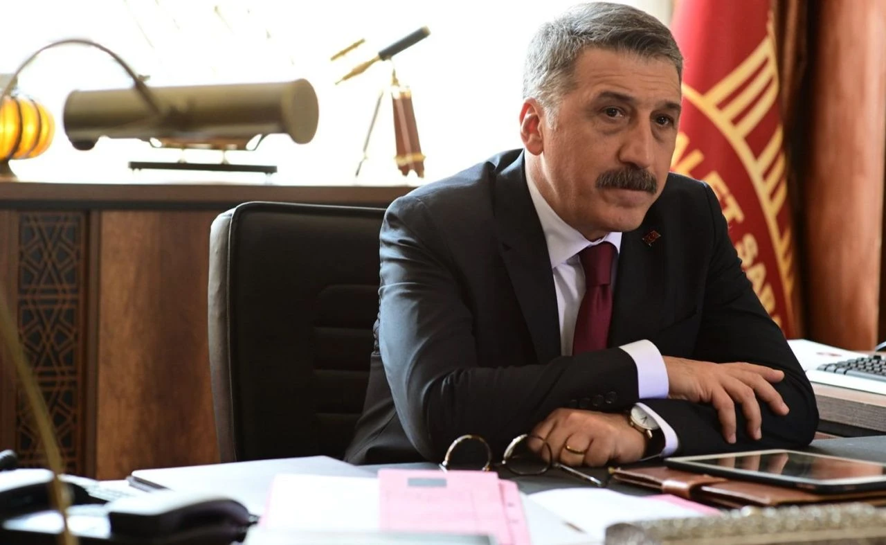 Cem Davran Marmaray ve metroya bindi gençlere sitem etti - 1. Resim