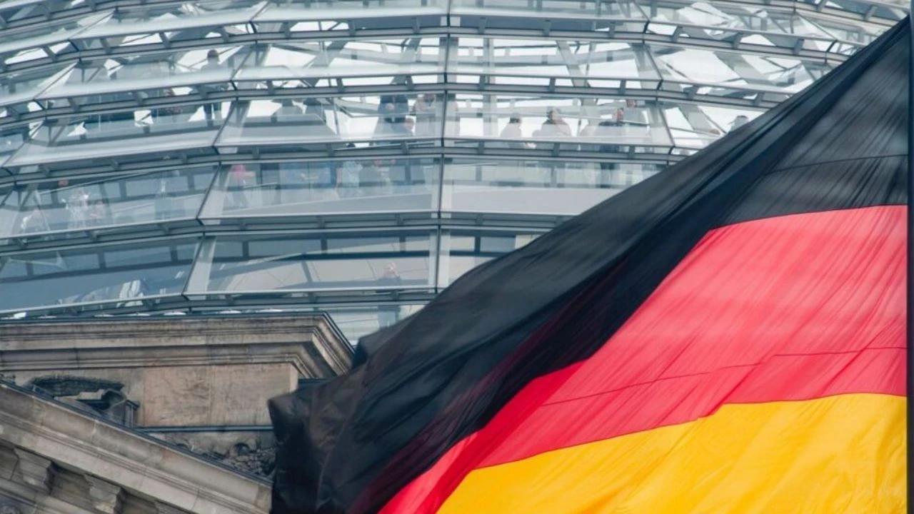 Ekonomik sıkıntı Almanya'yı vurdu! İflas eden şirket sayısı yüzde 25 arttı - 2. Resim