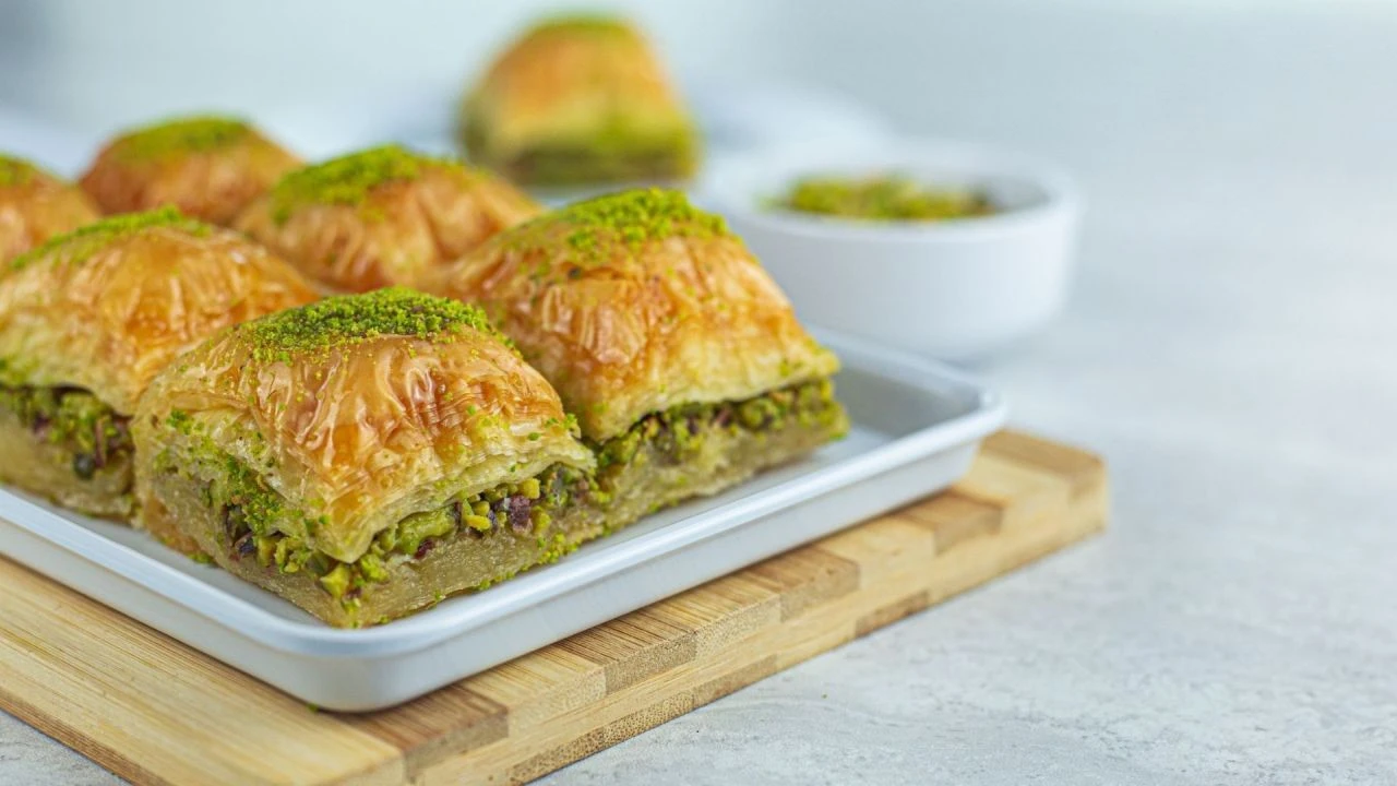 Kilosu bin 500 lirayı bulan baklavaya dikkat! Bayramlarda Anteplileri kızdıran sahtecilik