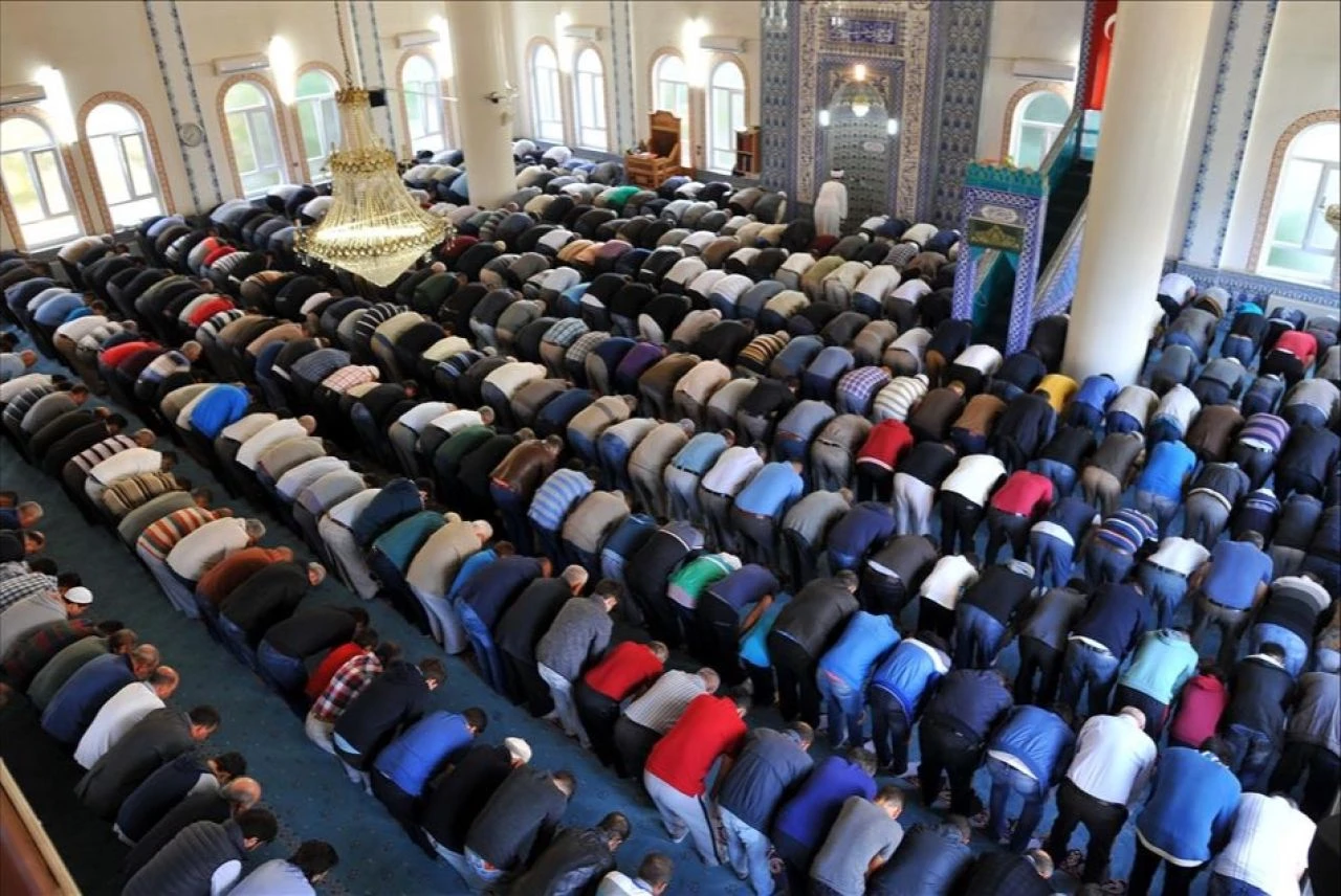 Kurban Bayramı bayram namazını Tekirdağ Çorlu ilçesi 06.16’da, Süleymanpaşa ilçesi 06.19’da, Çerkezköy ilçesi 06.15’de kılacak