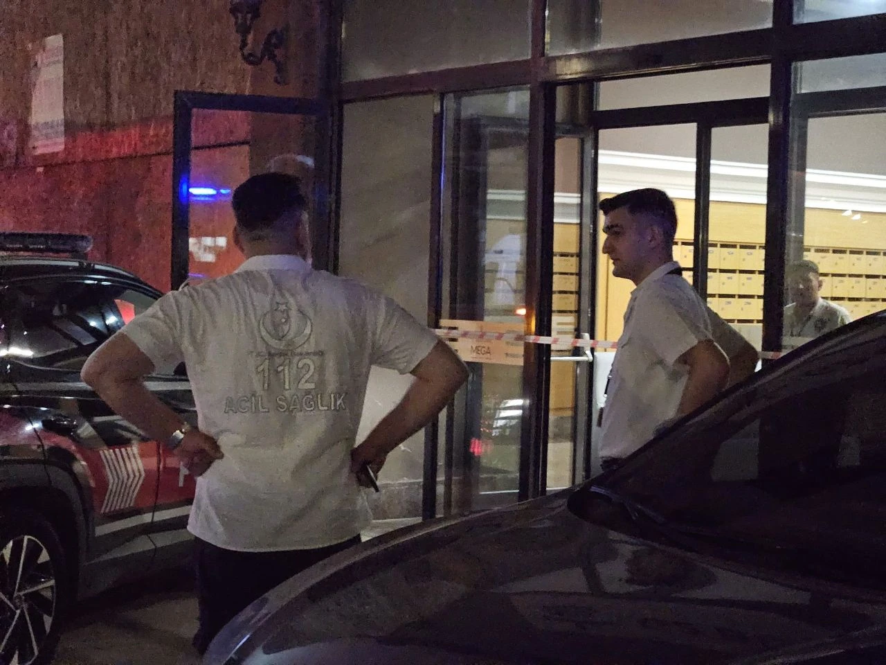 Mahsur kaldığı asansör sonu oldu! Yaptığı hamle yüzünden 30 metre düştü - 1. Resim