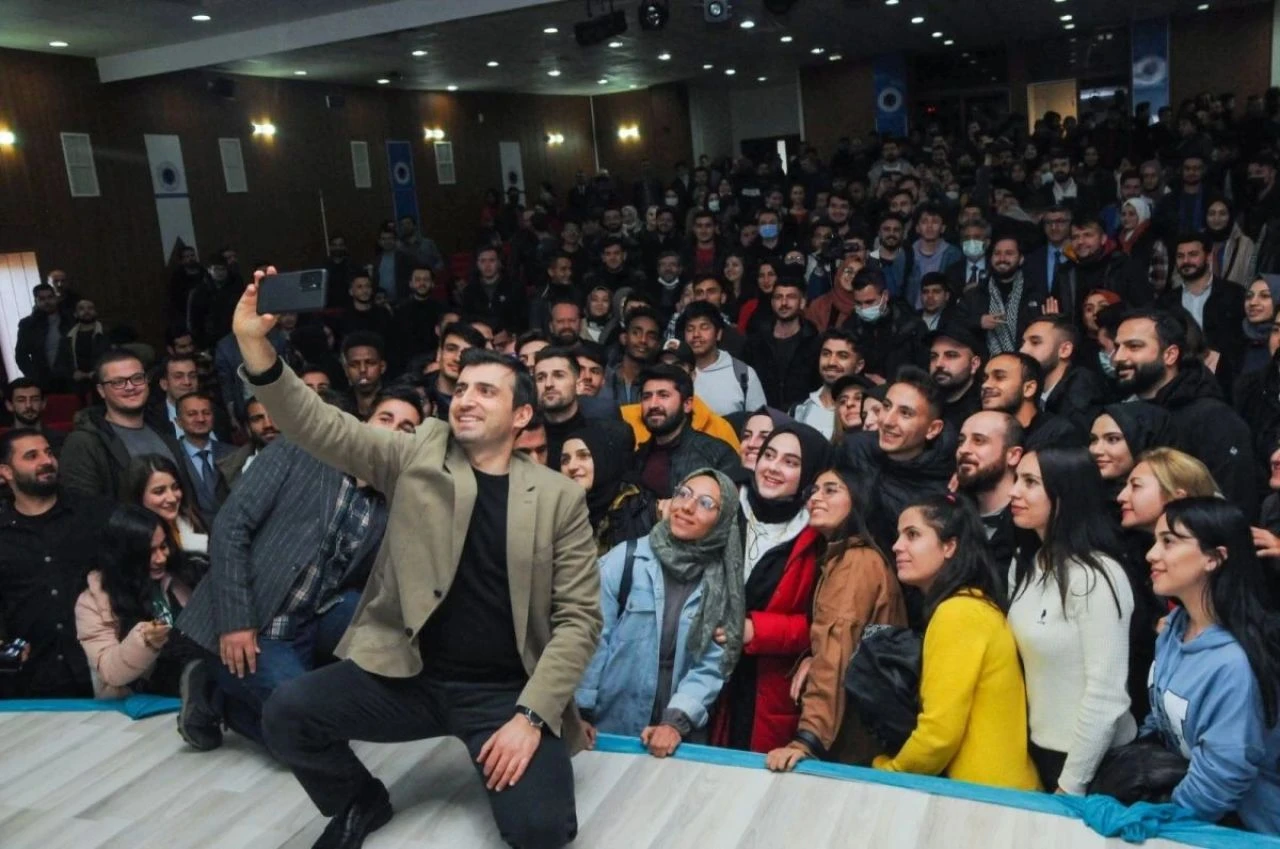 Selçuk Bayraktar'dan öğrencilere tavsiye! Unutmayın...