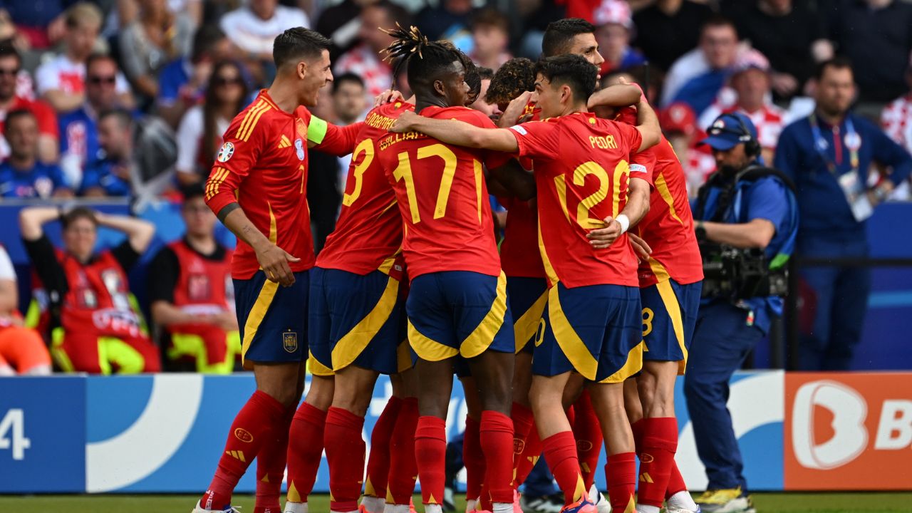 İspanya, Hırvatistan karşısında net galibiyet aldı! 3-0 - Futbol