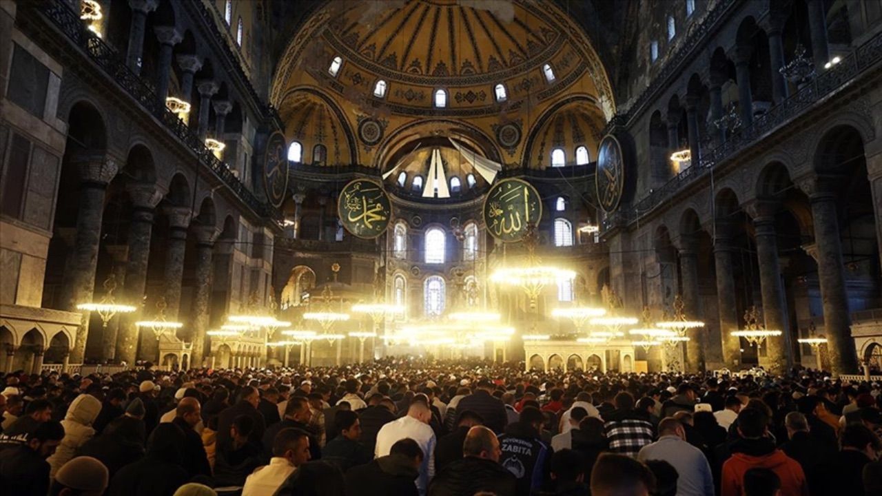 Kurban Bayramı bayram namazı Samsun Terme ilçesinde   05.39’da, Tekkeköy ilçesinde 05.42’de kılınacak