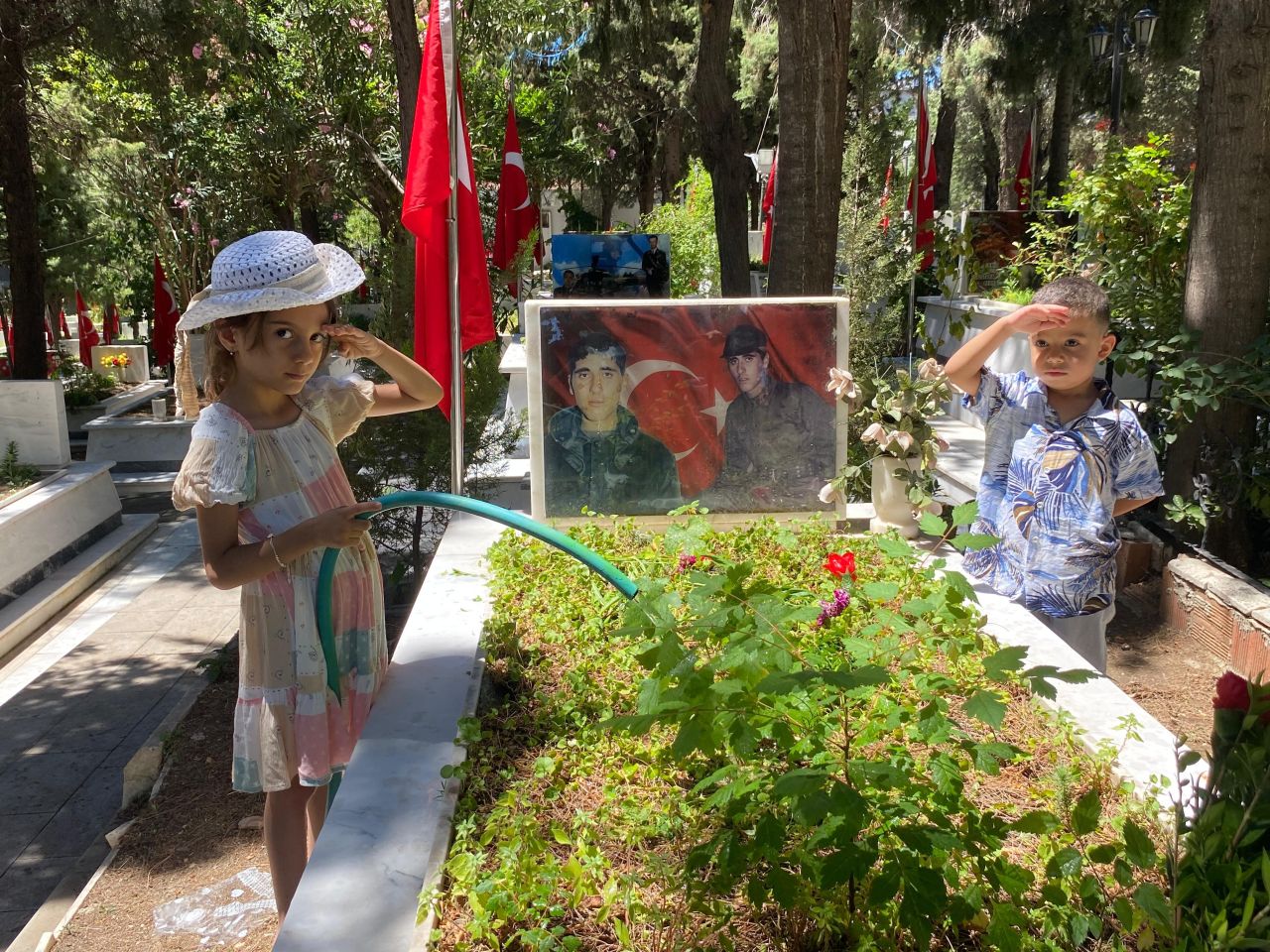 Şehit yakınlarının buruk bayram arefesi: "Yaşasaydı evi, çocuğu olacaktı" - 2. Resim