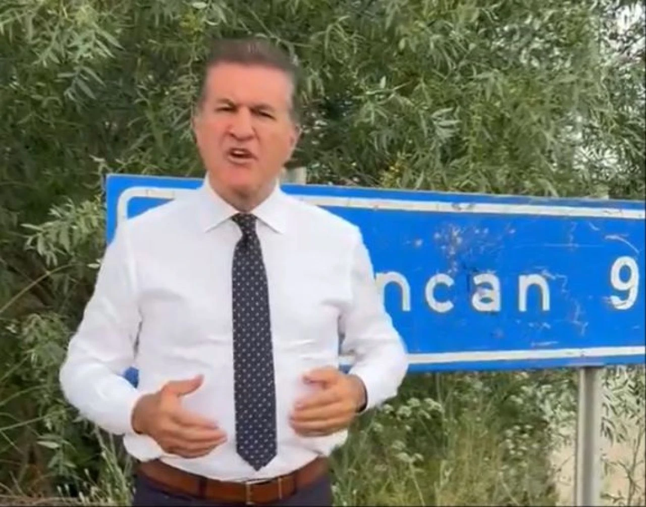 Yurt dışı çıkış harcına gelen zam sonrası Mustafa Sarıgül'den çağrı: Gelin can Erzincan'a  - 1. Resim