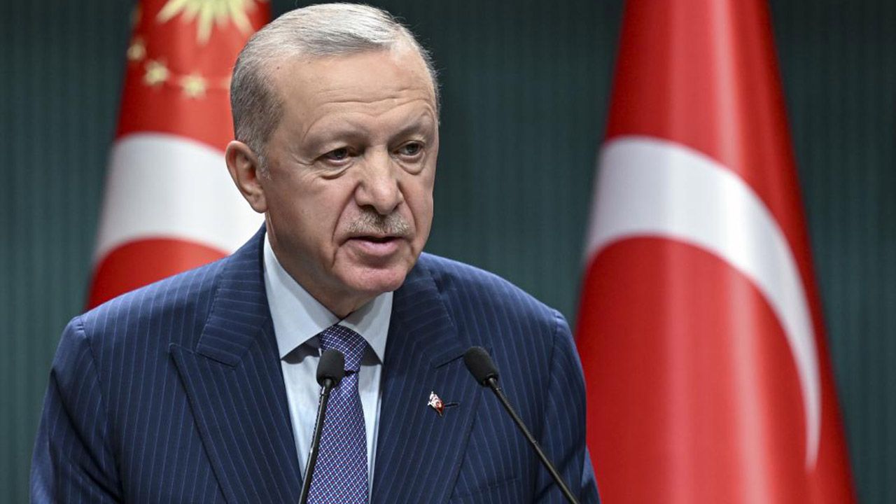 Cumhurbaşkanı Erdoğan, kahraman Mehmetçiğin bayramını kutladı - Politika