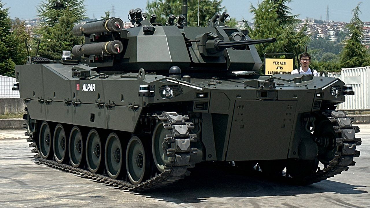 İnsansız kara aracı ALPAR ilki gerçekleştiriyor: Tamamen sessiz şekilde düşman tanklarının kabusu olacak - Teknoloji