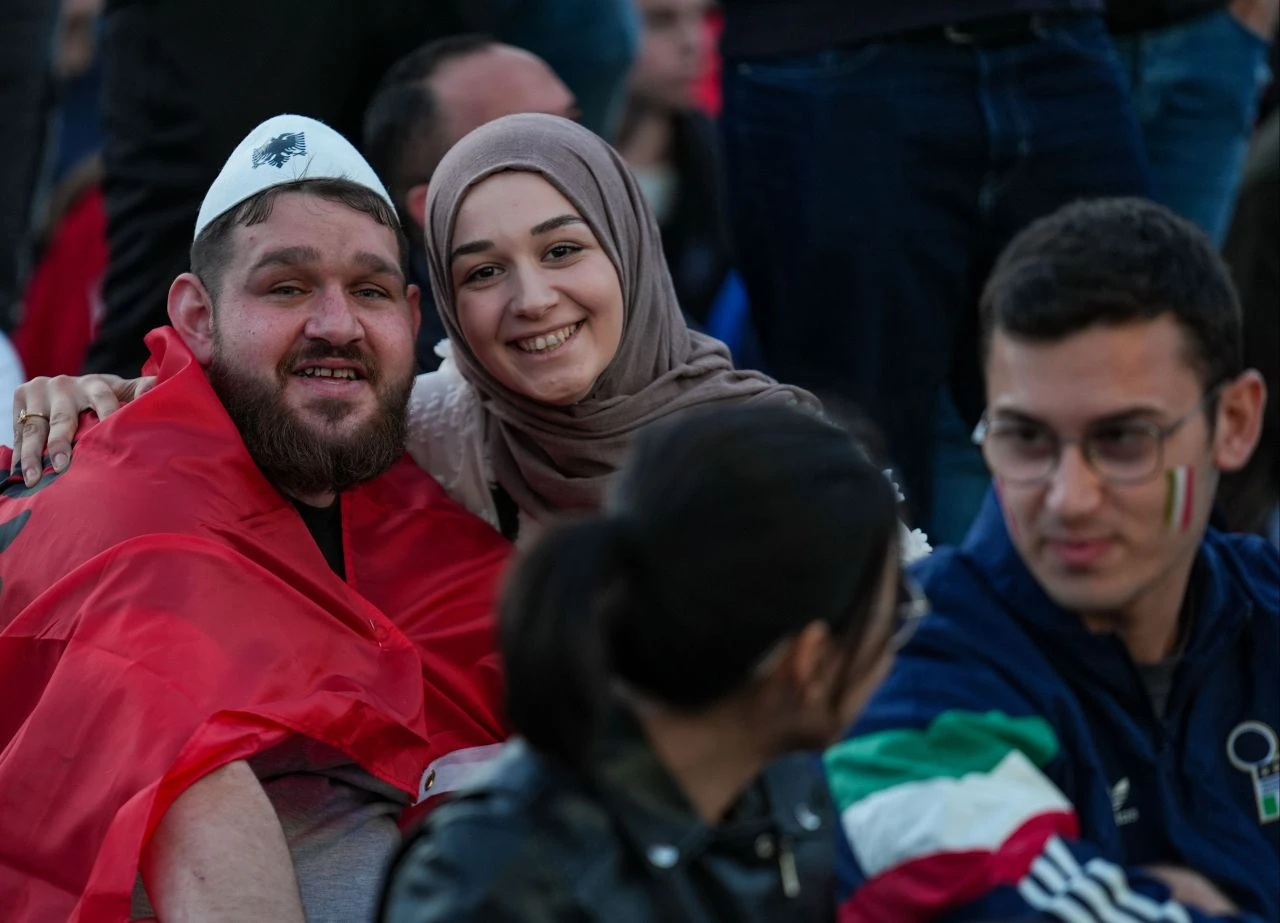 UEFA'nın, EURO 2024 maçları için sunduğu biletler yetersiz kaldı! 2 milyon biletin 50 milyon talibi çıktı - 1. Resim