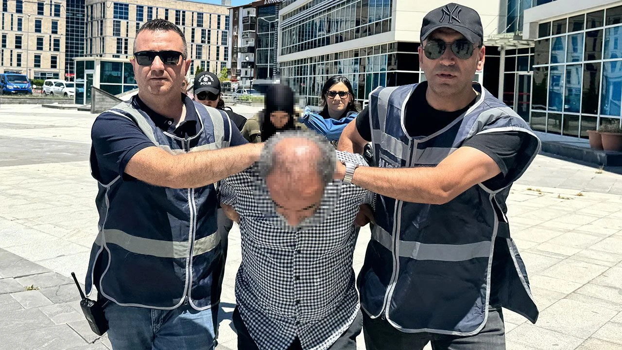 Atatürk Anıtı'na baltayla saldıran dayı ile yeğeni hakkında karar çıktı