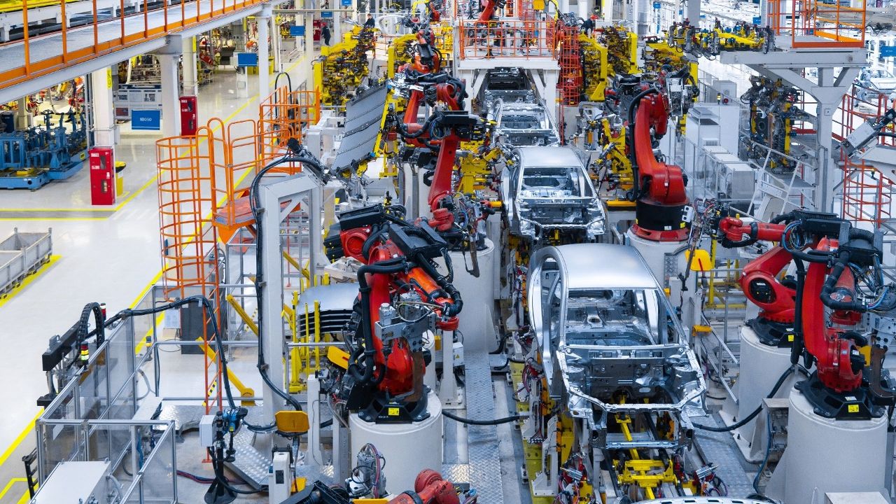 Otomotiv Sanayii'de 2024 yılının ilk çeyreğinde gerileme yaşandı! Ticari araçlar değer kaybetti - Ekonomi