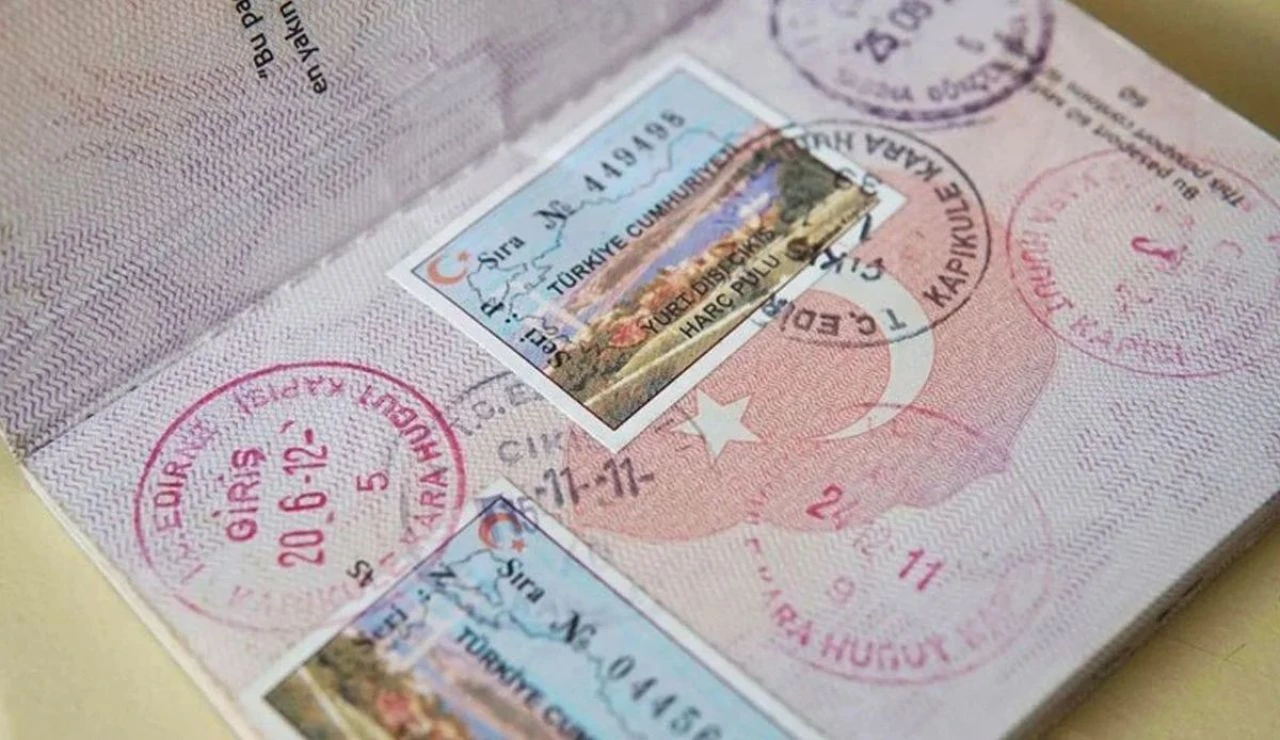 Yurt dışı çıkış harcı son olarak Mart 2022'de 150 TL'ye yükseltilmişti