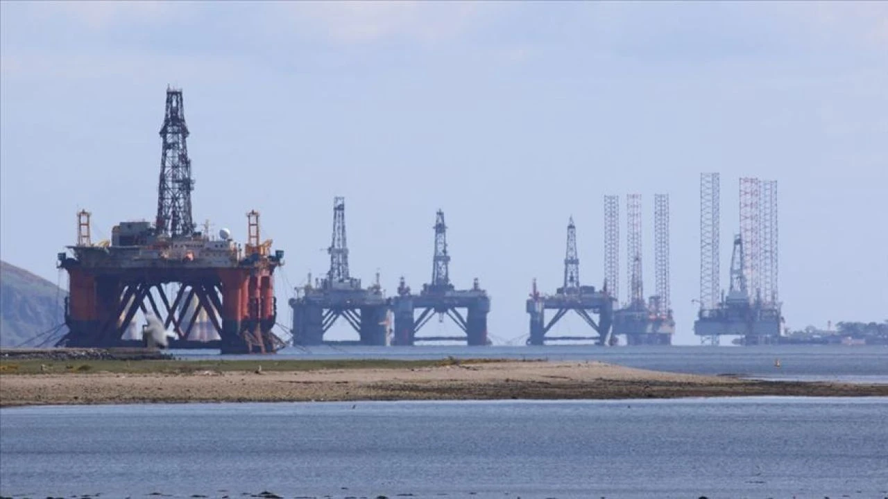 Canlı brent petrol fiyatı düştü! 1 varil brent petrol fiyatı 84,08 dolardan işlem görüyor - 2. Resim