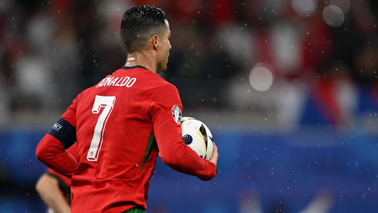 Cristiano Ronaldo&#039;nun arkadaşları 3 puanı son saniyede kurtardı!