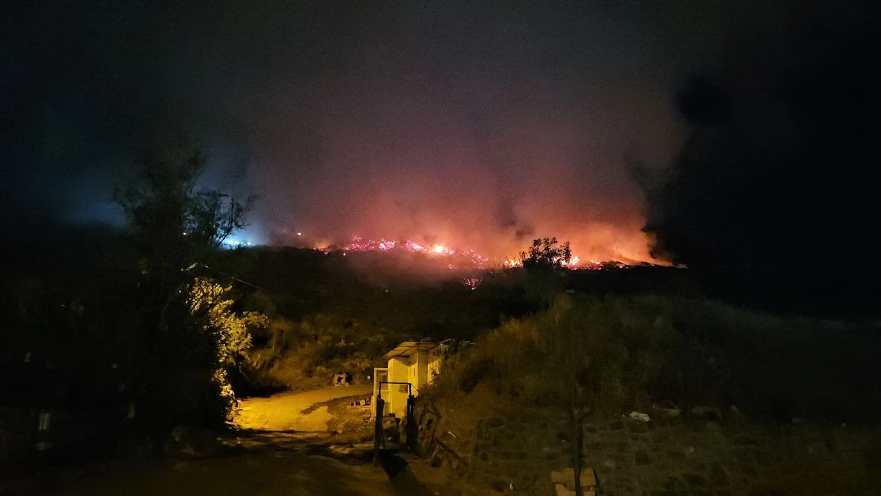 Sarıyer’de çıkan yangın 9 saatin ardından söndürüldü - 2. Resim