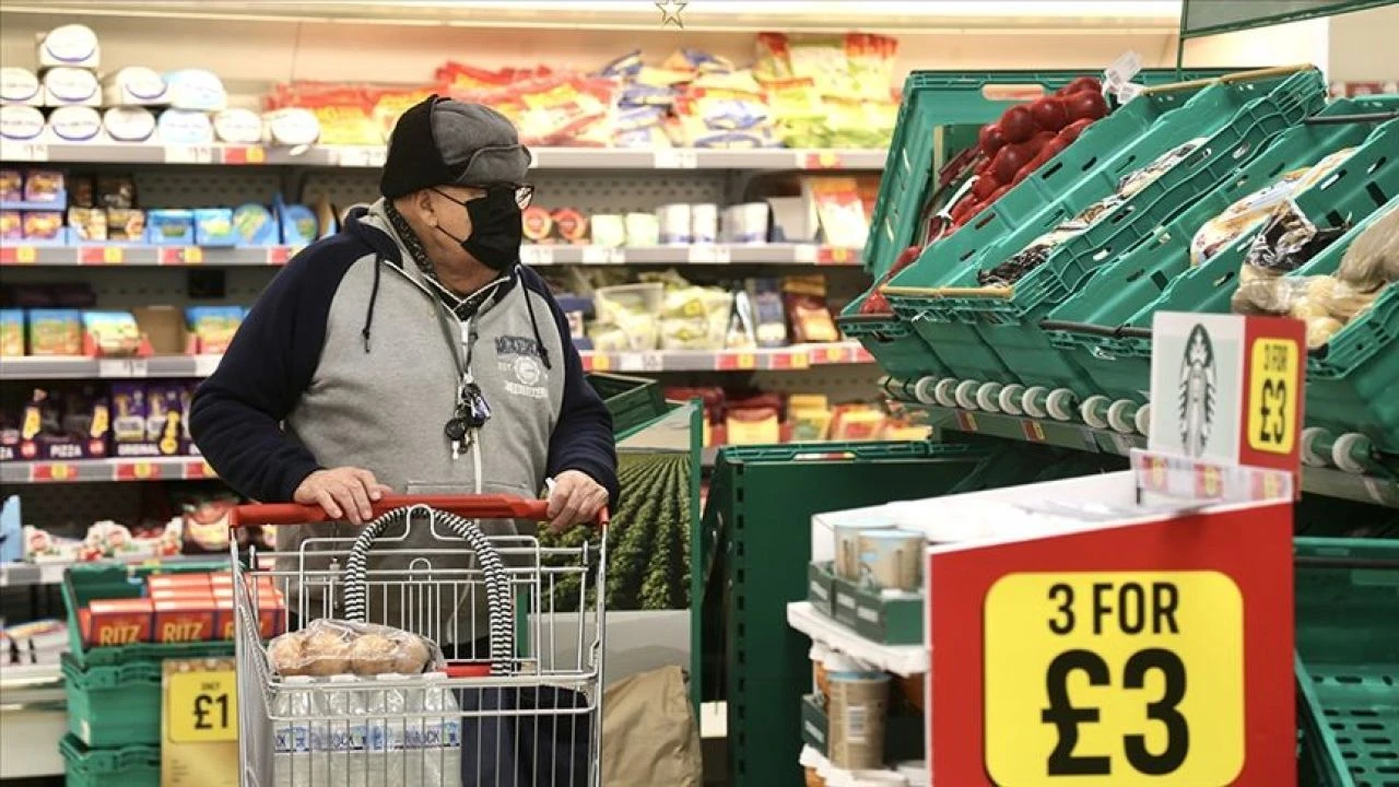 İngiltere'de yıllık enflasyon hedefine ulaştı! Mayısta yüzde 2'ye geriledi - 1. Resim