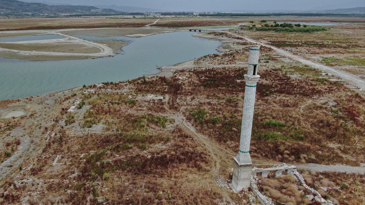 İzmir&#039;de baraj doluluk oranları yüzde 44,1 seviyelerine geriledi