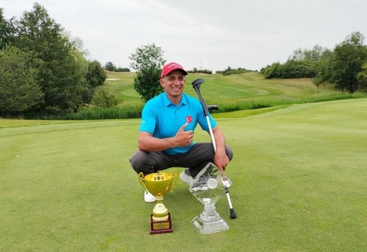 Türk golfçü Mehmet Kazan Çekya’da birinciliği kimseye kaptırmadı! - 1. Resim