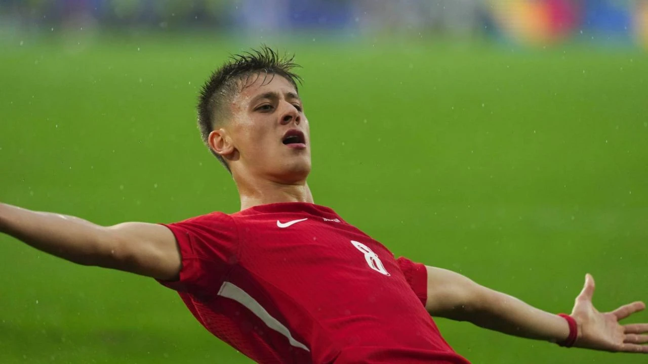 Arda Güler yorgun olduğu gerekçesi ile Milli Takım idmanına katılmadı - 1. Resim