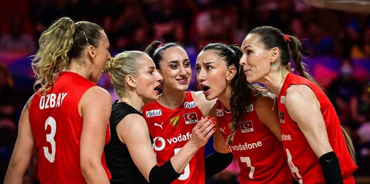 Filenin Sultanları Polonya'ya 3-2 yenilerek FIVB Milletler Ligi çeyrek finalinde mağlup oldu - 1. Resim