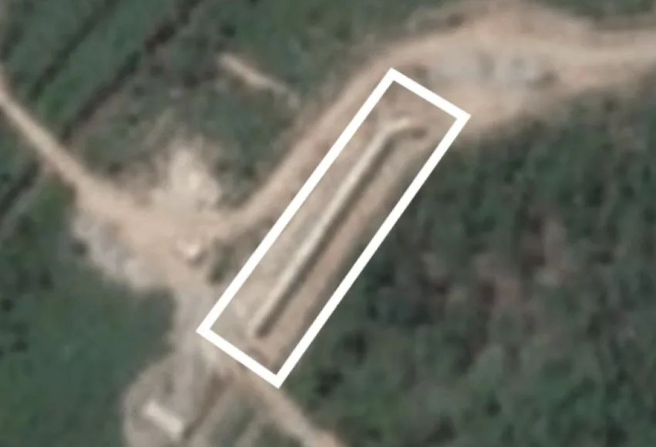 Kim Yong-un Güney Kore ile arasına duvar örüyor! "Kore Seddi" uydudan görüntülendi