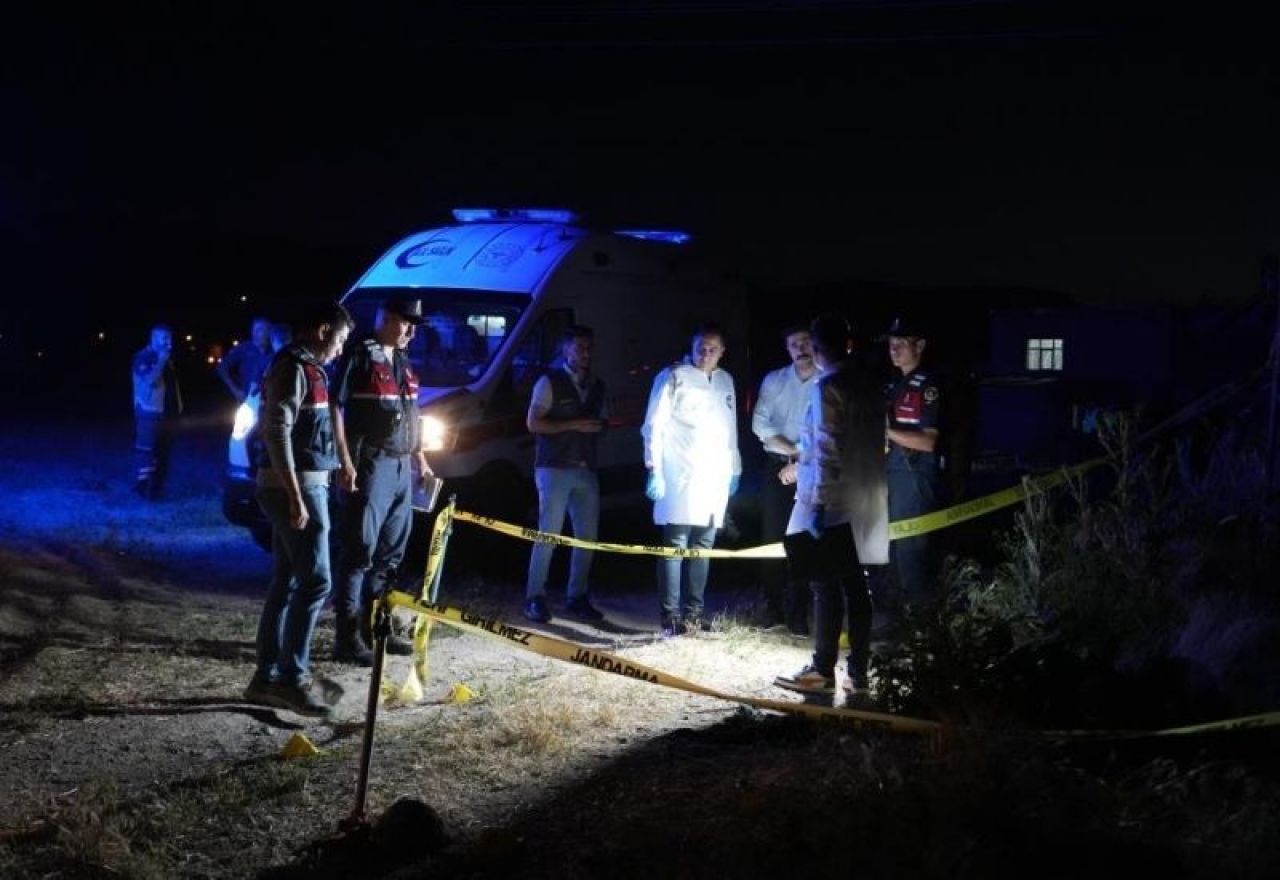 Niğde’de akrabalar arasında çıkan arazi kavgasında kan aktı: 3 ölü, 3 yaralı var! - 1. Resim