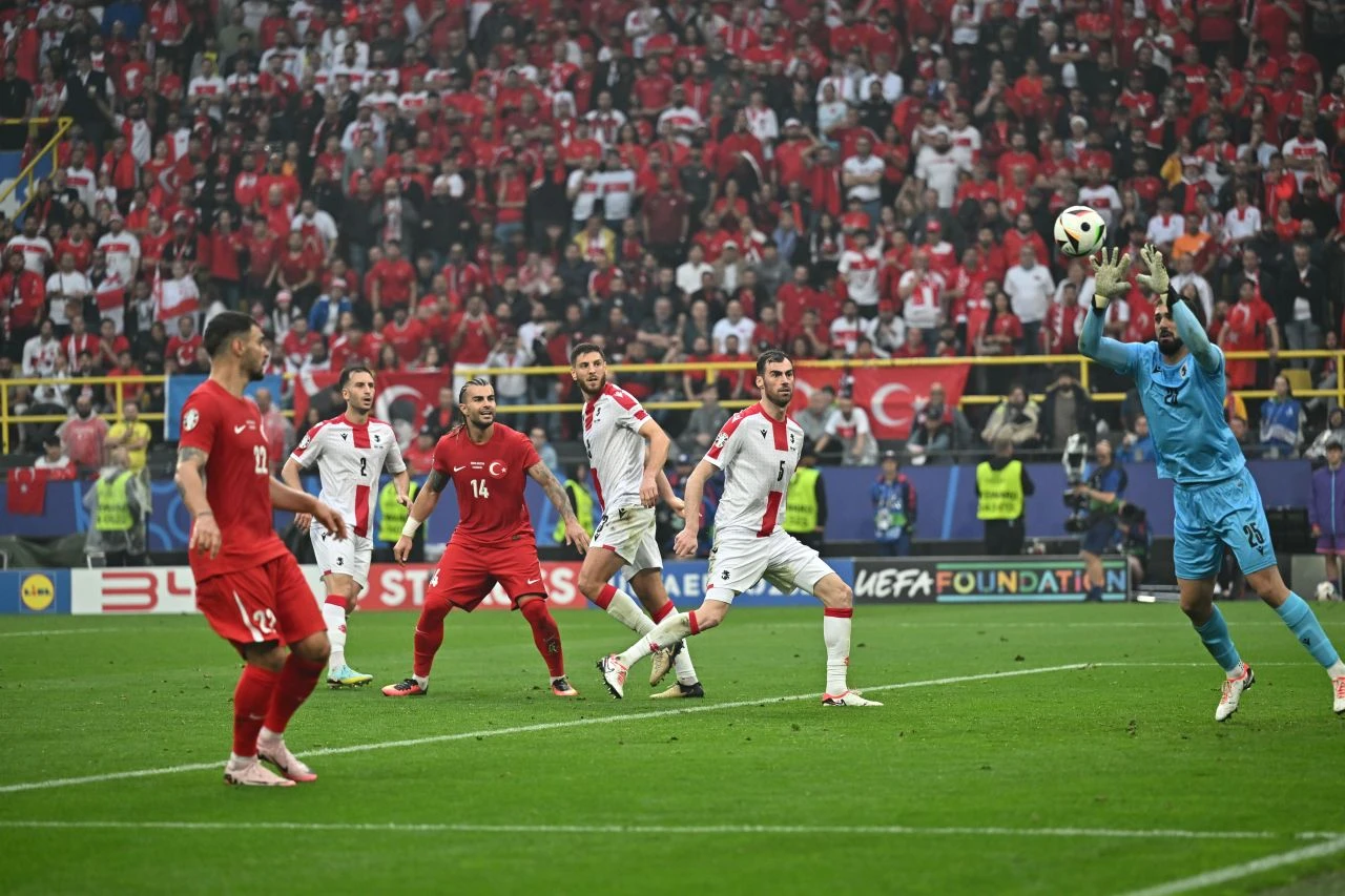 TFF Başkanı Mehmet Büyükekşi’den Portekiz maçı öncesi önemli açıklamalar! - 2. Resim