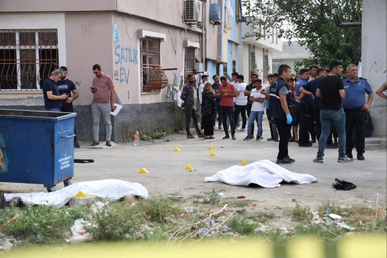 Adana'da kan donduran vahşet! eşini ve 3 kişiyi katledip sırra kadem bastı - 1. Resim