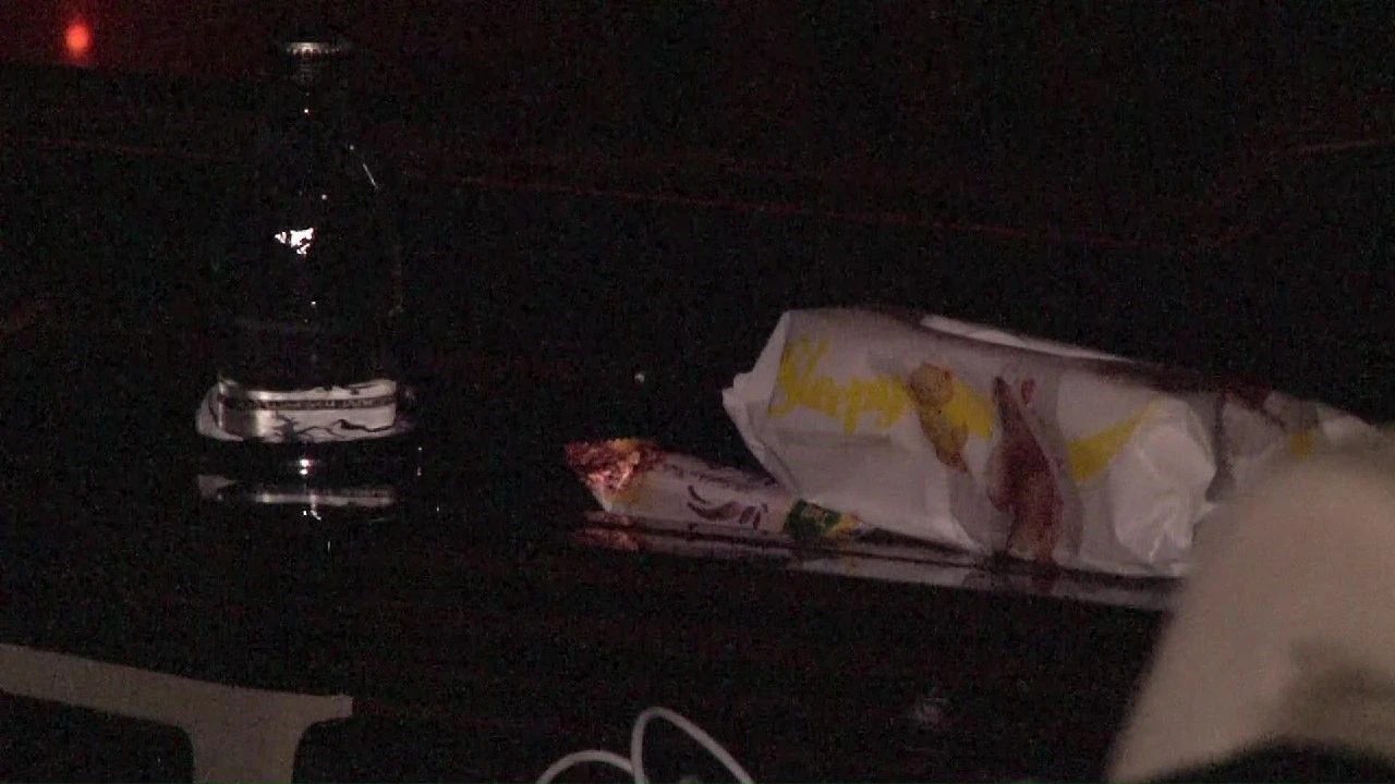 Beykoz'da kendi boğazını kesen bir şahıs hastaneye kaldırıldı!