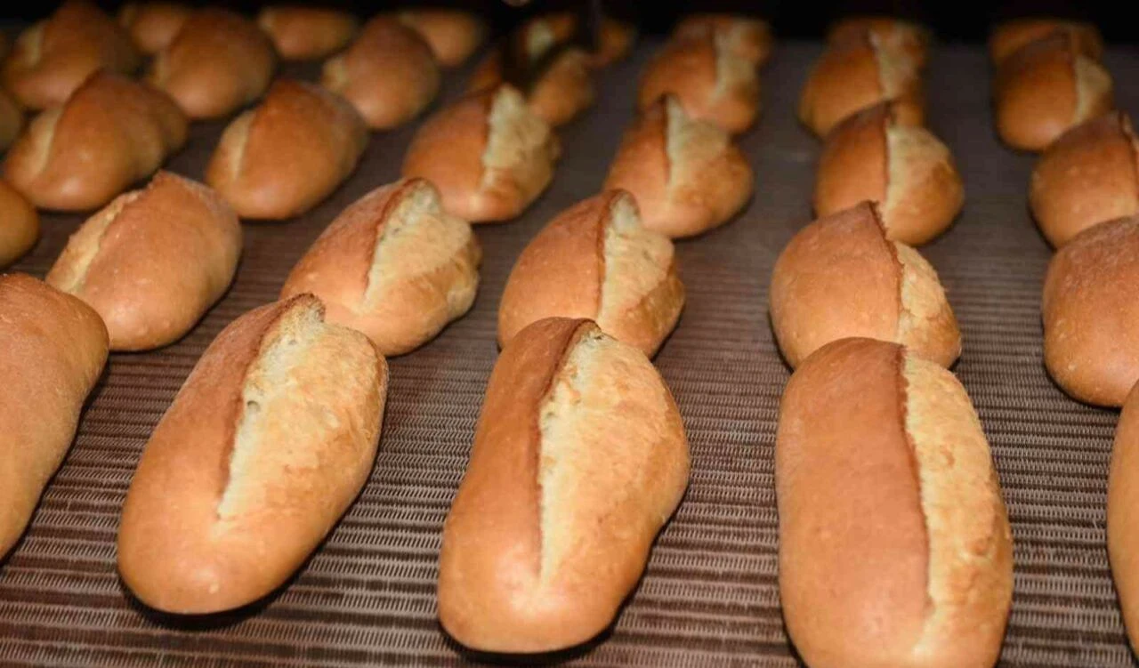 Bursa'da ekmeğe yüzde 66 zam geldi! 